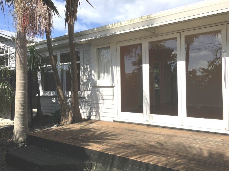 Sandringham, 3 bedrooms64548272732161110