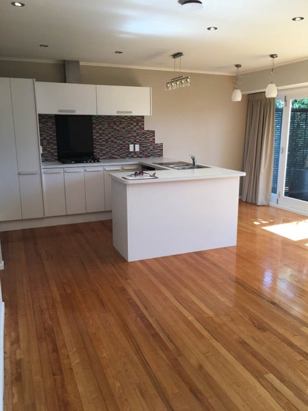 Sandringham, 3 bedrooms64548272732161114