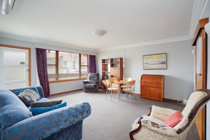 Sunny and Easy Living!64548272790146113