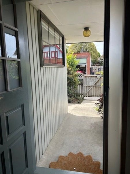 Kenmure, 2 bedrooms64548272832258113