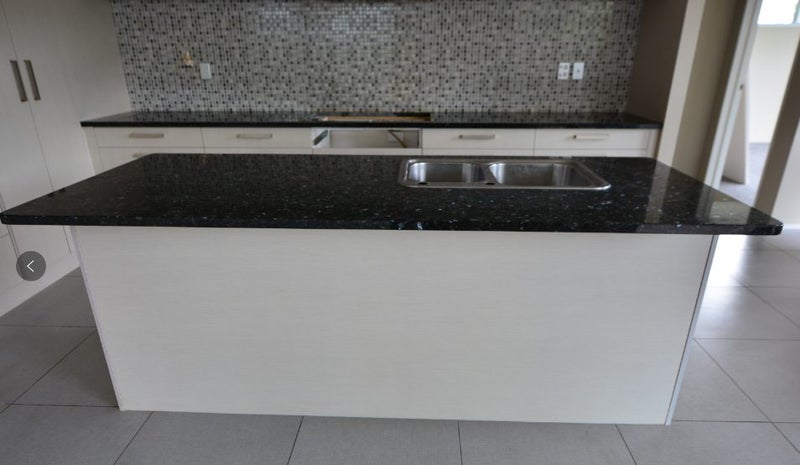 $1 Reserve Emerald Pearl Natural Stone Benchtop rare opportunity Carousel 2