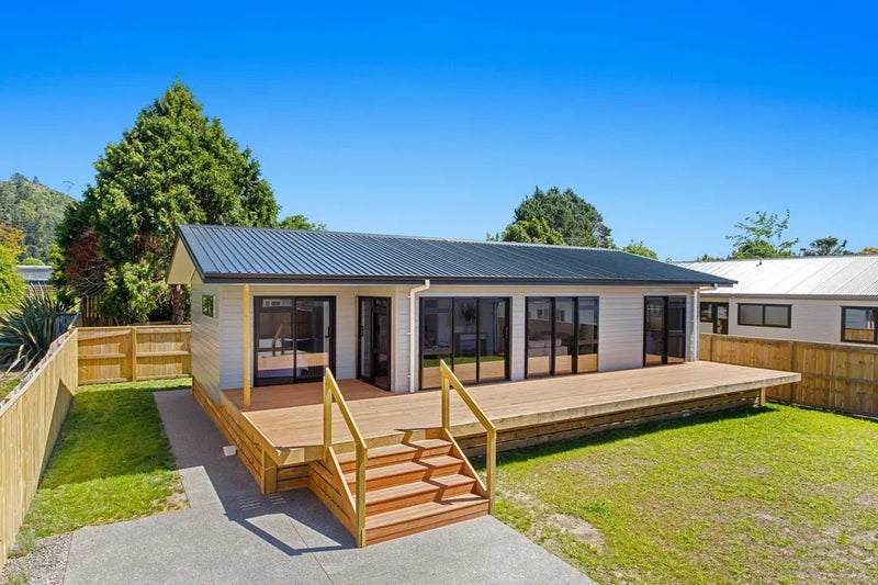 Whakatane, 3 bedrooms64548875402498112