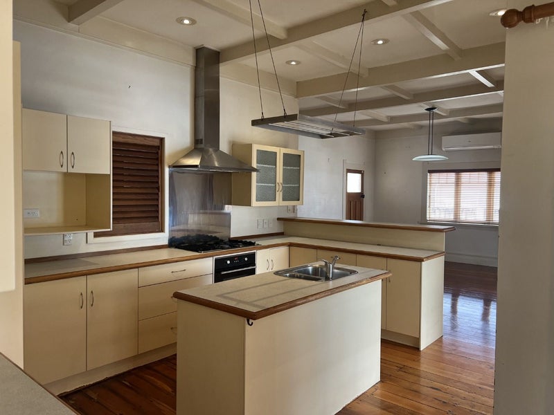 Claudelands, 3 bedrooms64548875420291113