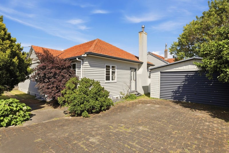 Character Bungalow on 822sqm section64548973345027110