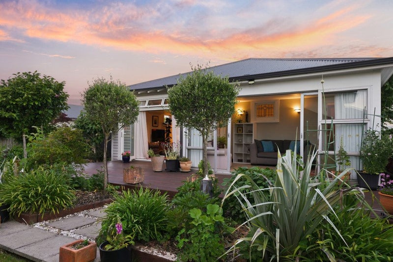 Elevated Living - Sought-After Enclave64549169848194113