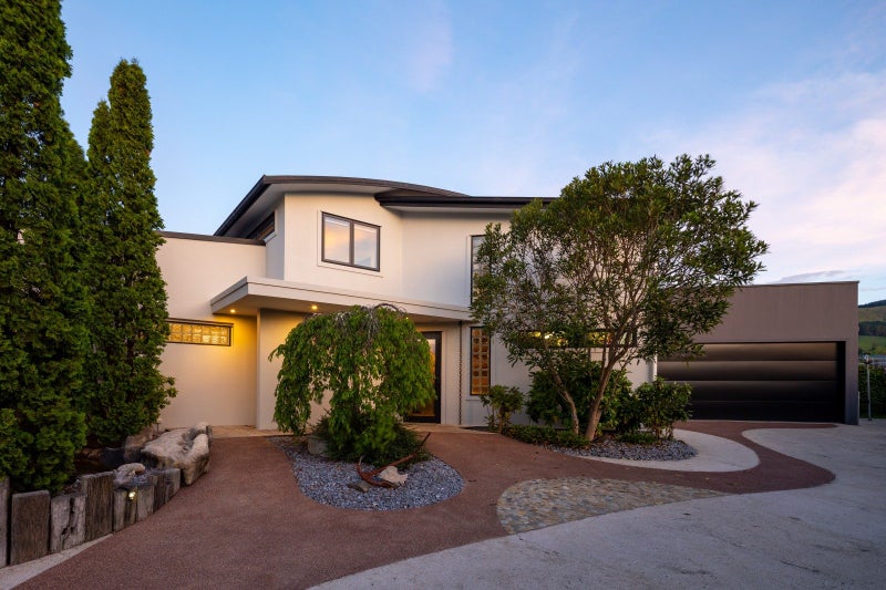 Live Large – Standout Space, Impressive Style!64549169862913110