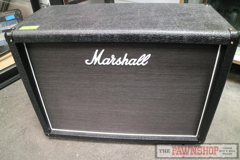 Marshall MX212R 15 W RMS 2x12-inch Horizontal Extension Cabinet Carousel 2