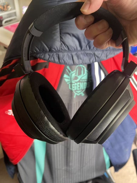 Sennheiser hd820 Carousel 2