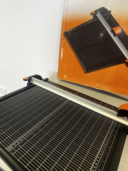 Fiskars Recycled Rotary Paper Trimmer – Good Condition64549562656257112