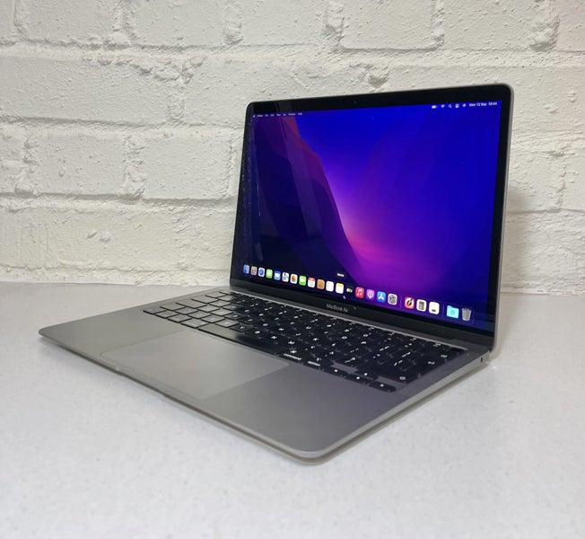 MacBook Air M1 (2022) – 16GB/1TB – Space Grey – AppleCare to June 202664549690013826110