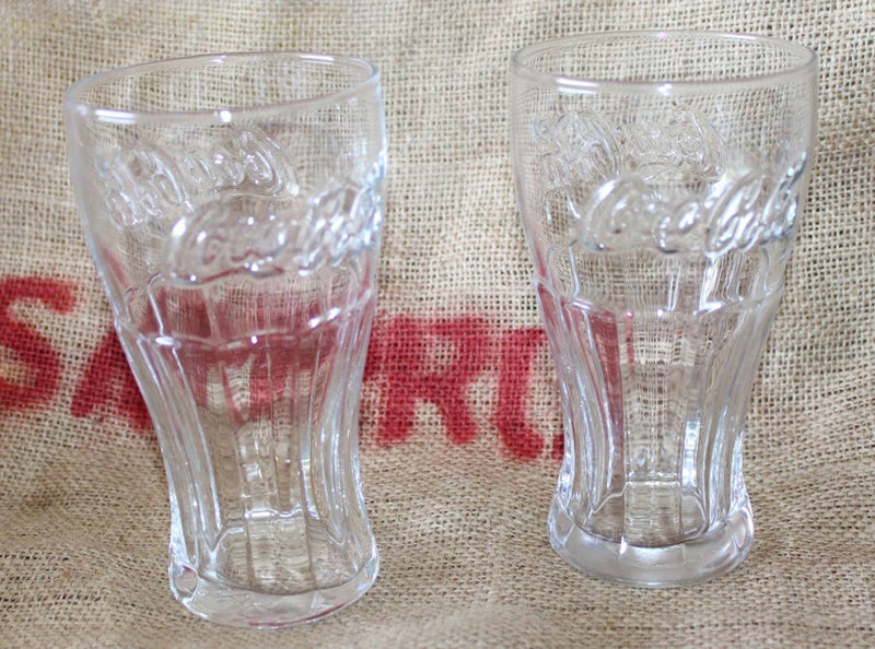 2x Vintage Coca Cola Drinking Glasses (R46a) Carousel 1