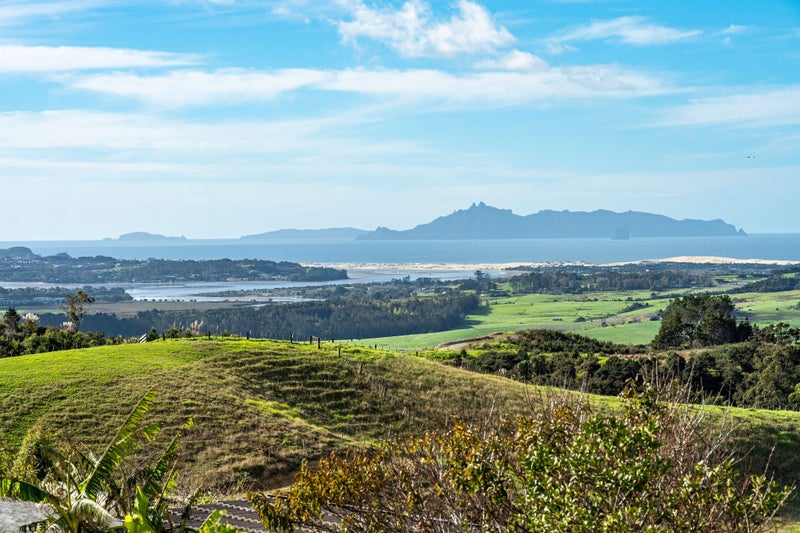 Where Panoramic Sea Views Meet Quietude64549775931137110