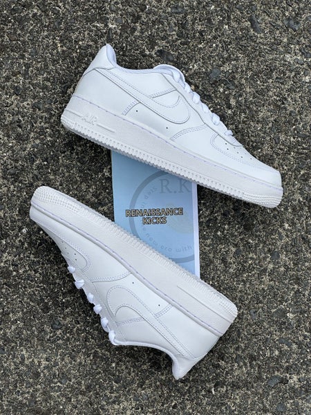 Grade School Nike Air Force 1 ‘White’ Carousel 1