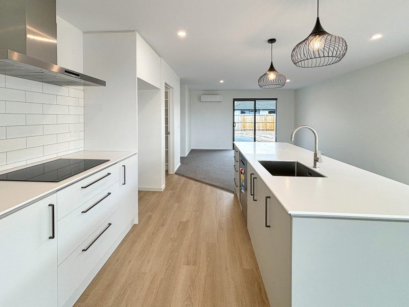 Halswell, 4 bedrooms64549988988034112