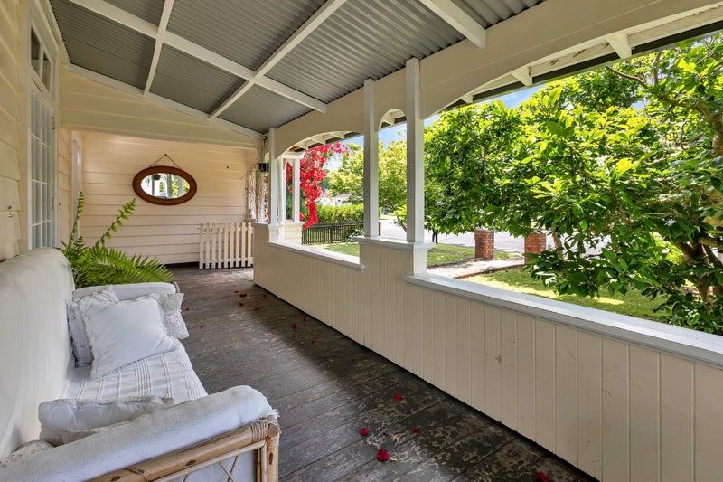 Absolute Prime Location, Regent64549989103491114