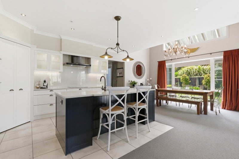 Private lifestyle Sanctuary with Waterfall64550468948865113