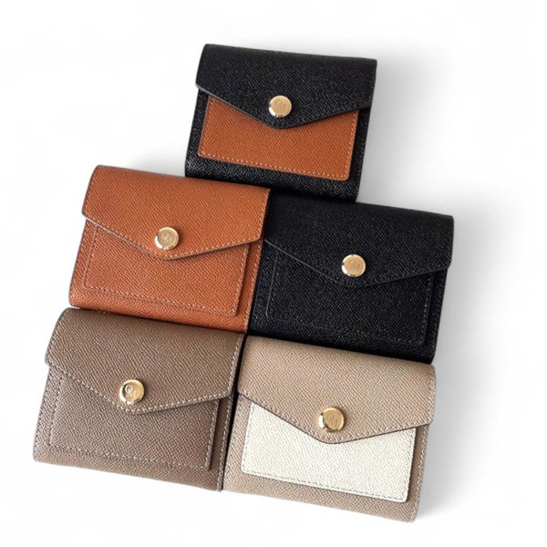 ** Minimalist Compact Leather Wallet **64627902434817110
