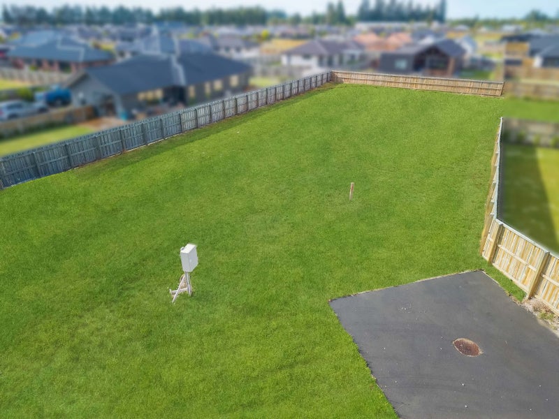 Land with Zero Limits64550566643586114