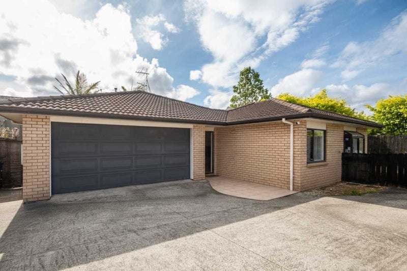 Single-Level Brick & Tile in Albany64550566715138110