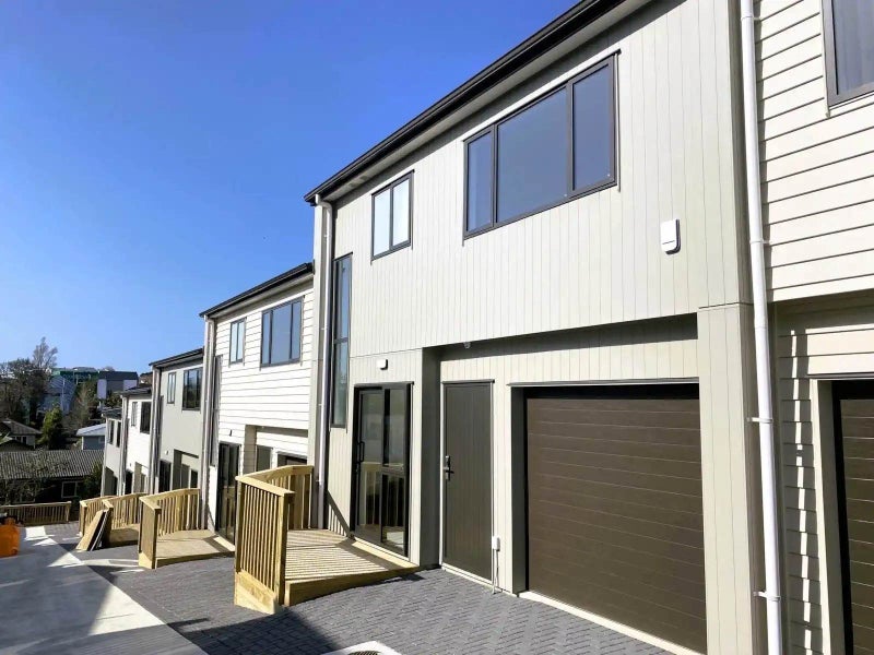 Howick, 3 bedrooms64550668061059110