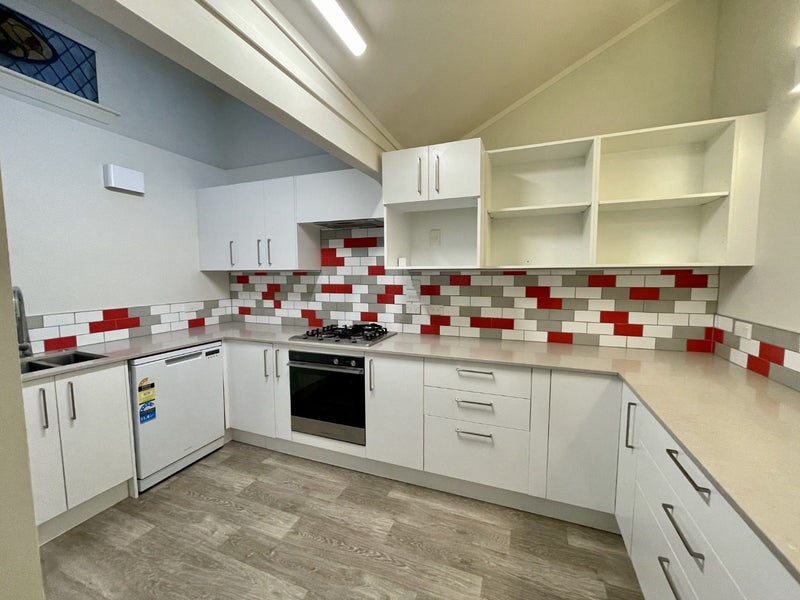 Thorndon, 3 bedrooms64550668095746110