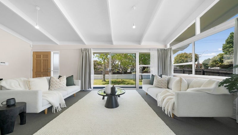 Manurewa, 3 bedrooms64550668237313112