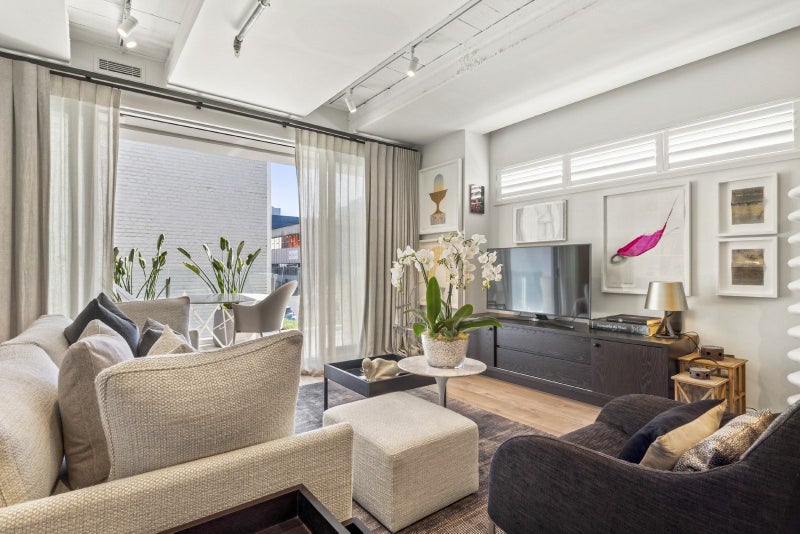 A rare designer-led transformation, like no other!64550966606977112