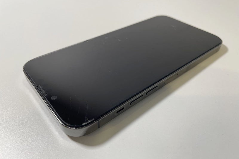 Apple iPhone 13 Pro Max 1TB (damaged screen)64550923388802112