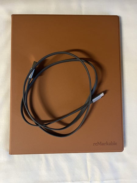 Remarkable 2 Tablet with pen and keyboard folio64550995723009110