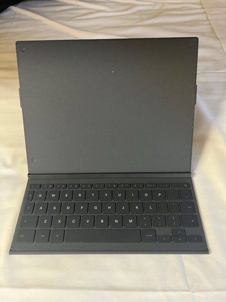Remarkable 2 Tablet with pen and keyboard folio64550995723009114