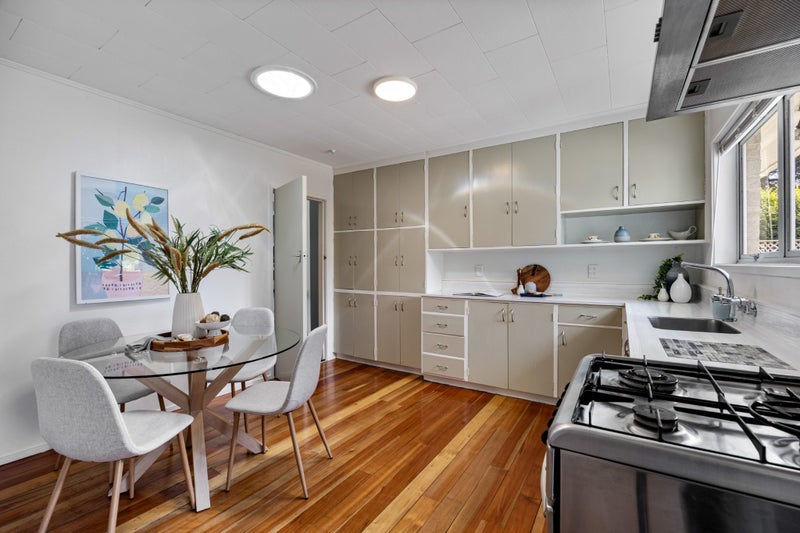 Tightly Held Tasman Street Gem64551167844737114