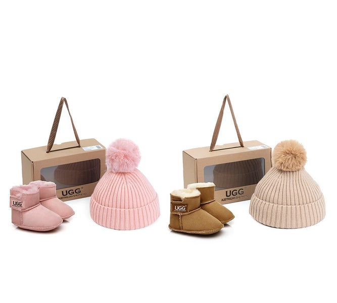 AUSTRALIAN SHEPHERD(R) UGG Baby Bootie Pom Pom Beanie Gift Pack Carousel 2