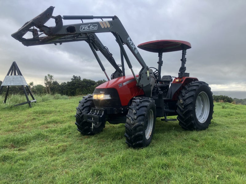 2010 Case IH JXU75 4X4 ROPS Carousel 1
