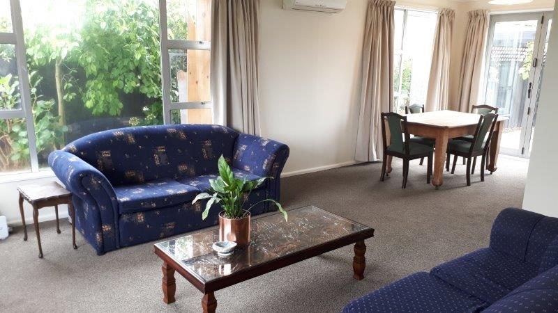 Somerfield, 2 bedrooms64552169895681114