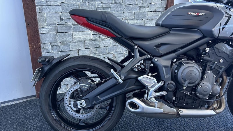 2022 Triumph Trident TRIDENT64591832370434112