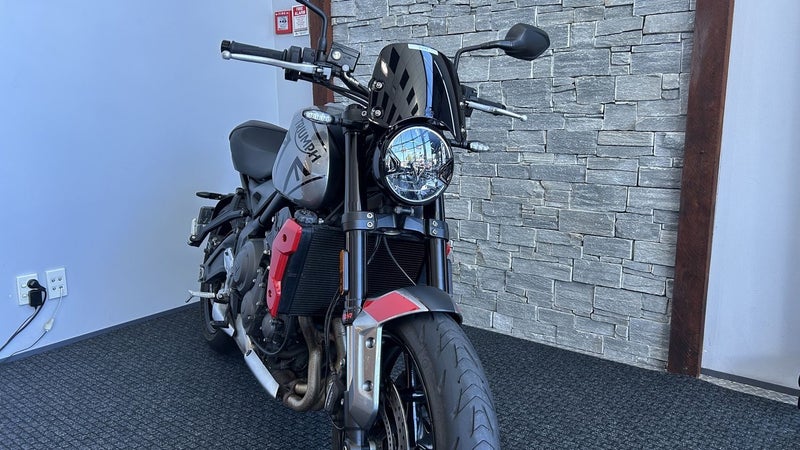 2022 Triumph Trident TRIDENT64591832370434113