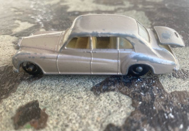 Vintage Rolls Royce Phantom V Made in England by Lesney Carousel 1