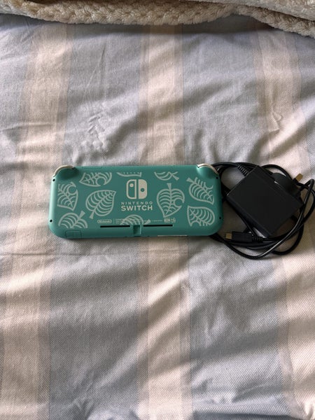 Nintendo Switch Lite ( New Horizons Edition) Carousel 2