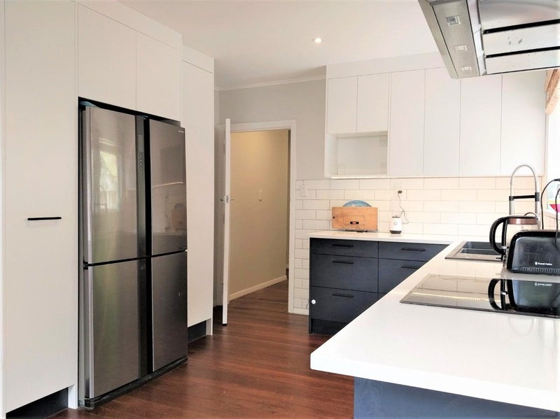 Miramar, 3 bedrooms64558467548931111