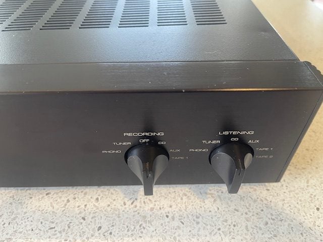Rotel integrated amplifier RA-940BX Carousel 8