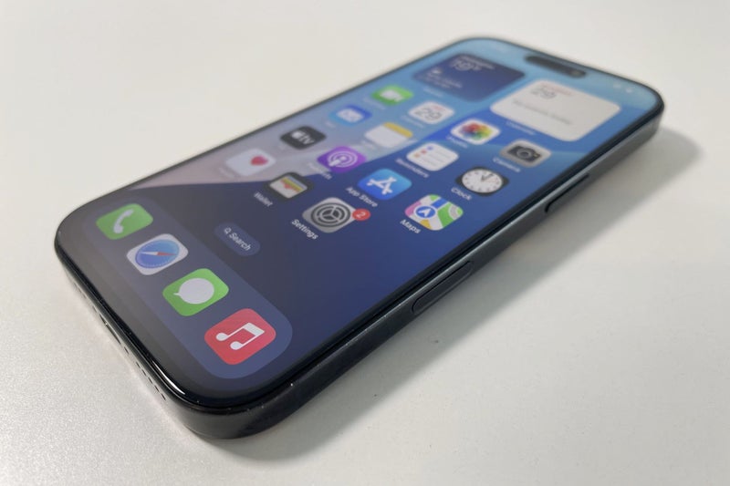 Apple iPhone 16 Pro 256gb Black Titanium (water damaged)64559105058435111