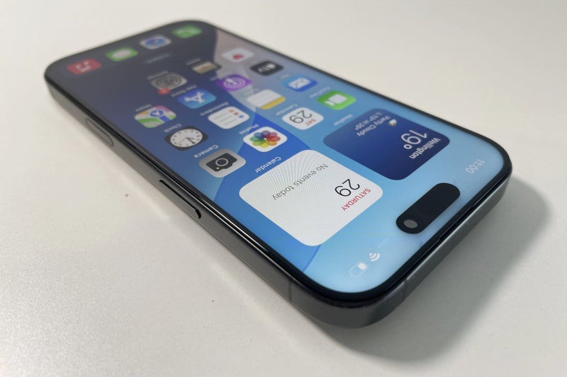 Apple iPhone 16 Pro 256gb Black Titanium (water damaged)64559105058435112