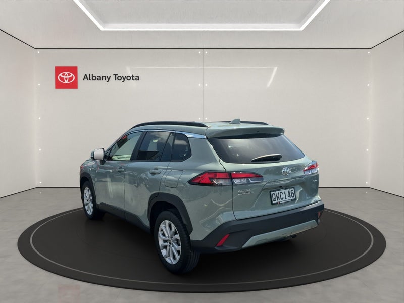 2024 Toyota Corolla Cross GXL 2.0P HEV ECVT FWD...64714336779009113