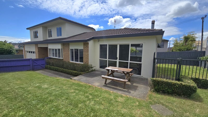 Mount Roskill, 4 bedrooms64560058952961110