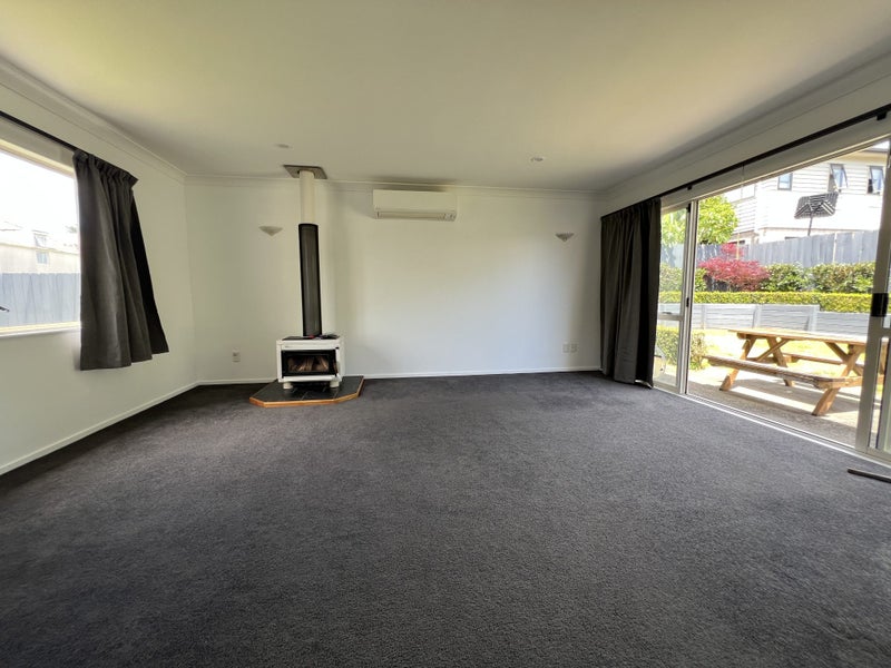 Mount Roskill, 4 bedrooms64560058952961113