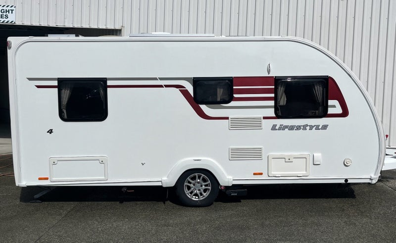 Swift Lifestyle 4 - 2018 - Excellent Condition64560156729858112