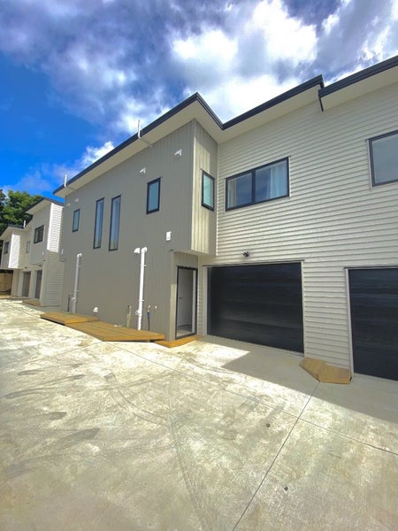 Manurewa, 3 bedrooms64560156774402111
