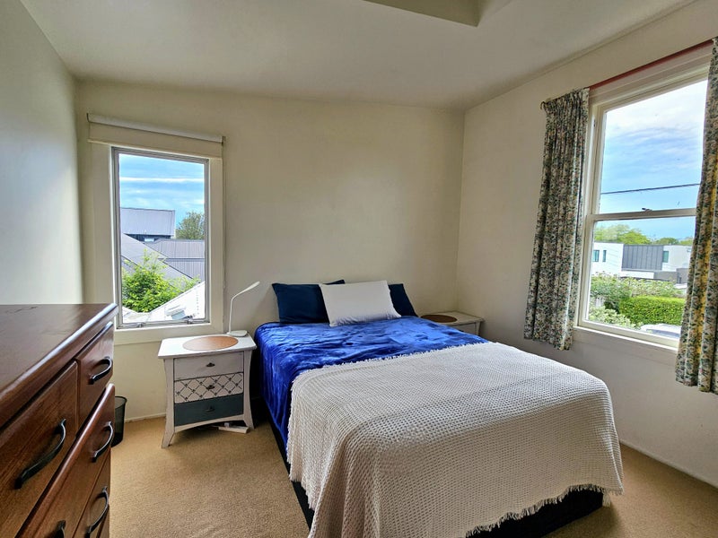 Merivale, 3 bedrooms64560394978818110