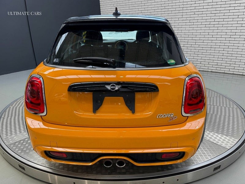 2017 MINI Cooper SD64560550585347114