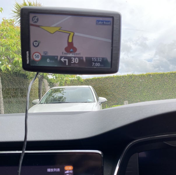 TomTom VIA GPS 6 inch touch screen Carousel 5